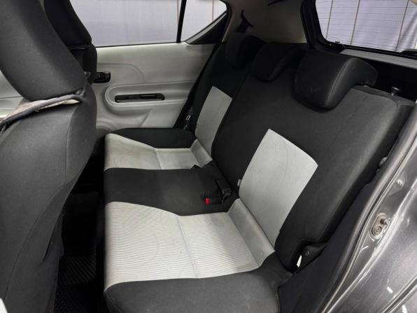 Toyota Aqua I с пробегом 2012 года, цена 779 000 рублей, 146000 км, хэтчбек, Автокод Объявления