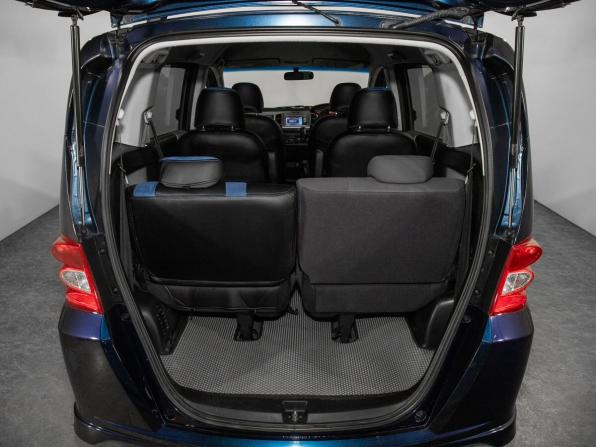 Honda Freed I с пробегом 2009 года, цена 890 000 рублей, 146848 км, компактвэн, Автокод Объявления