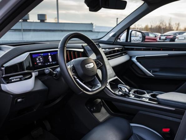 Geely Atlas II с пробегом 2024 года, цена 2 998 000 рублей, 34510 км, внедорожник, Автокод Объявления