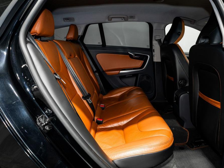 Volvo V60 I Чита  - изображение 5