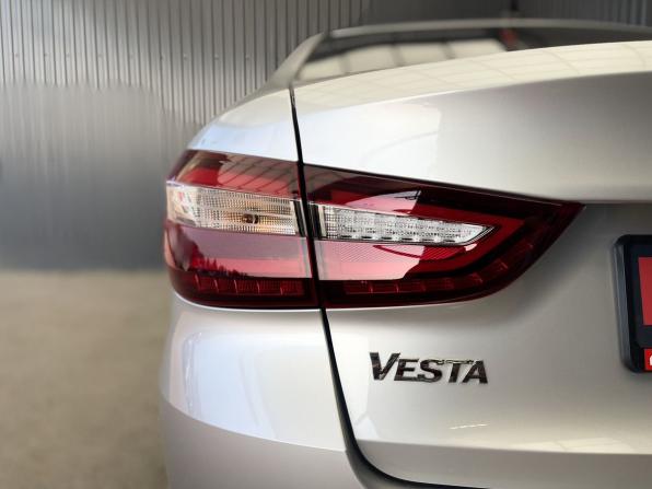 Lada (ВАЗ) Vesta I Рестайлинг (NG) с пробегом 2024 года, цена 1 297 000 рублей, 15789 км, седан, Автокод Объявления