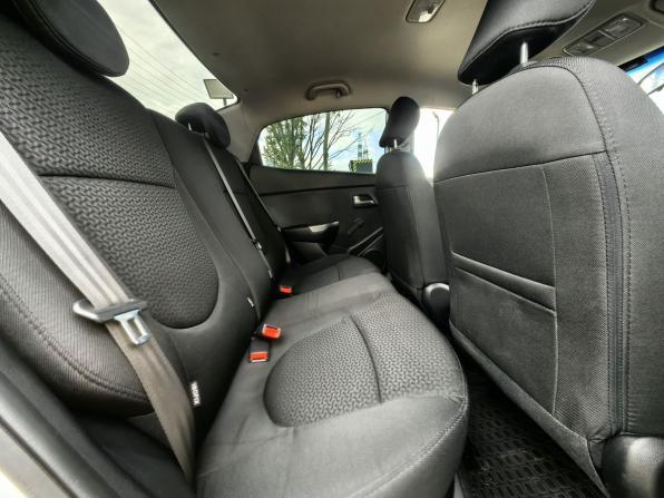 Kia Rio III Рестайлинг с пробегом 2015 года, цена 989 000 рублей, 114000 км, седан, Автокод Объявления
