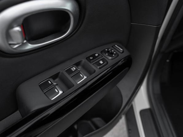 Kia Soul II Рестайлинг с пробегом 2019 года, цена 1 890 000 рублей, 51977 км, хэтчбек, Автокод Объявления
