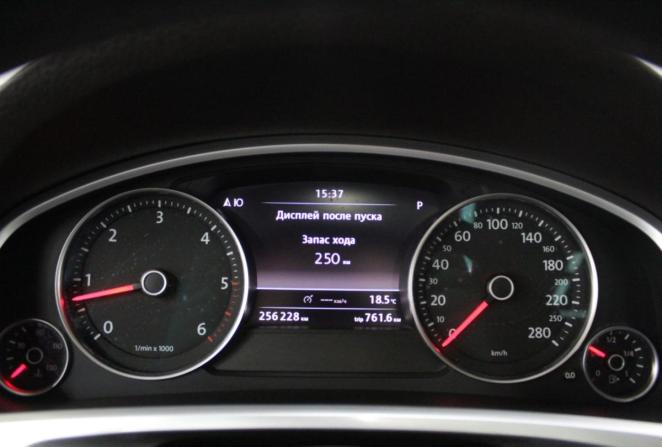 Volkswagen Touareg II с пробегом 2011 года, цена 1 345 000 рублей, 256229 км, внедорожник, Автокод Объявления