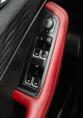 Geely Coolray I Рестайлинг с пробегом 2023 года, цена 2 100 000 рублей, 66500 км, внедорожник, Автокод Объявления