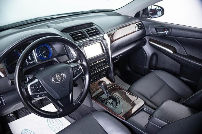 Toyota Camry VII (XV50) Рестайлинг с пробегом 2015 года, цена 1 799 000 рублей, 209075 км, седан, Автокод Объявления