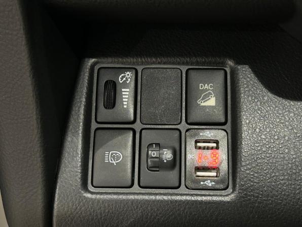 Toyota RAV4 III (XA30) Рестайлинг с пробегом 2012 года, цена 1 329 000 рублей, 212166 км, внедорожник, Автокод Объявления