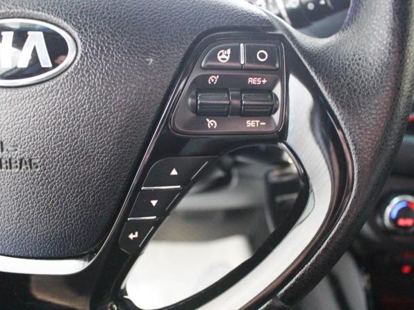 Kia Ceed II с пробегом 2013 года, цена 900 000 рублей, 196200 км, хэтчбек, Автокод Объявления