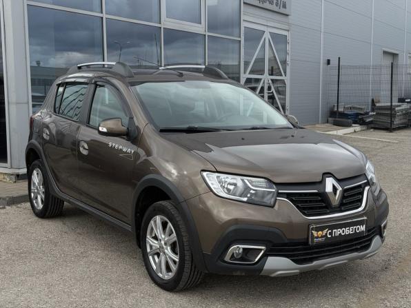 Renault Sandero II Рестайлинг с пробегом 2018 года, цена 1 249 000 рублей, 58800 км, хэтчбек, Автокод Объявления