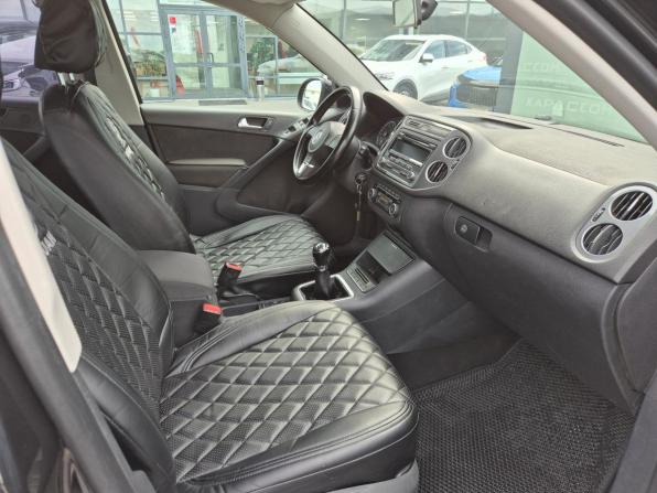 Volkswagen Tiguan I Рестайлинг с пробегом 2011 года, цена 900 000 рублей, 168618 км, внедорожник, Автокод Объявления