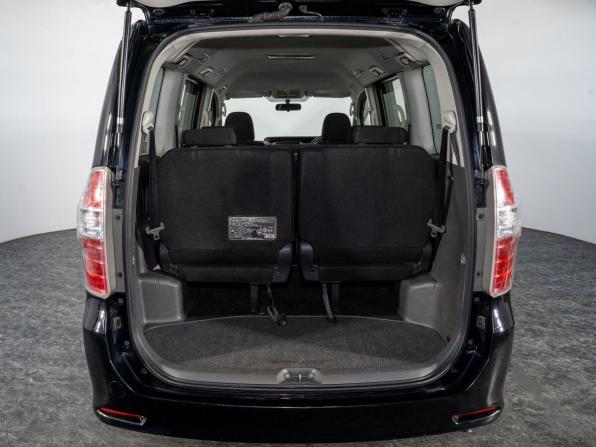 Toyota Noah II (R70) с пробегом 2007 года, цена 1 350 500 рублей, 199385 км, минивэн, Автокод Объявления