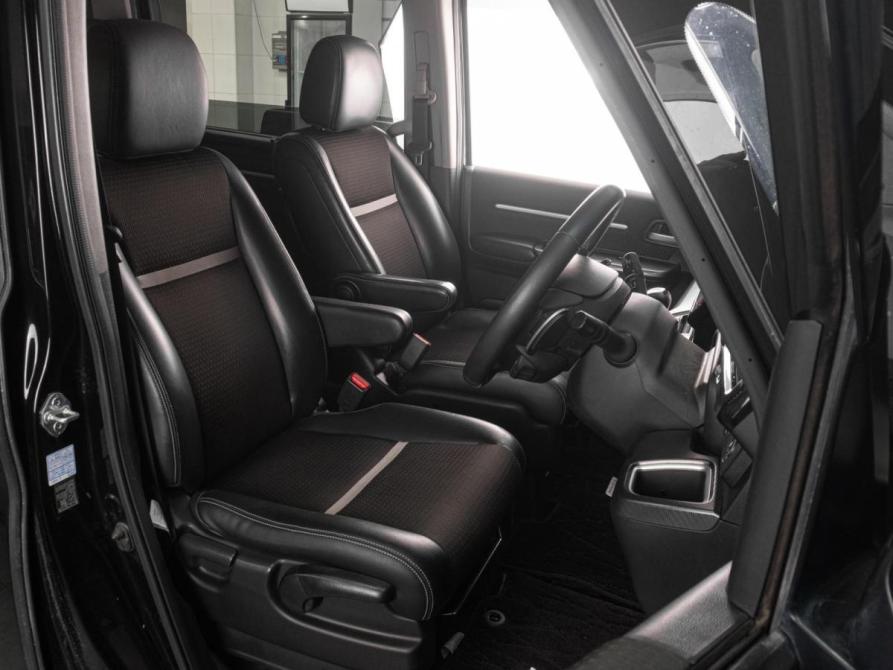 Honda Stepwgn V Рестайлинг Тюмень  - изображение 11