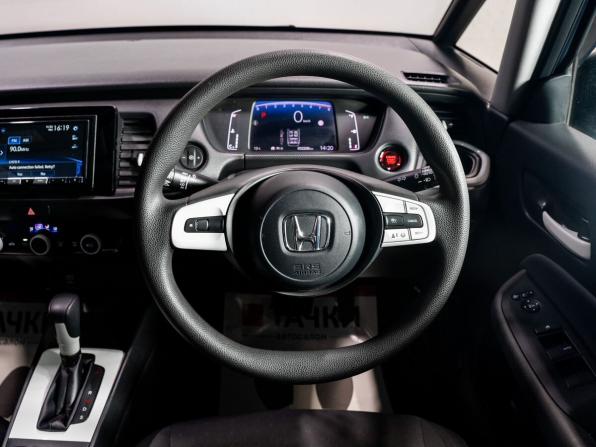 Honda Fit IV с пробегом 2021 года, цена 1 350 000 рублей, 52208 км, хэтчбек, Автокод Объявления