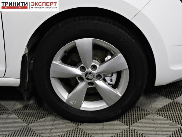 Skoda Rapid I с пробегом 2016 года, цена 1 037 000 рублей, 135713 км, лифтбек, Автокод Объявления