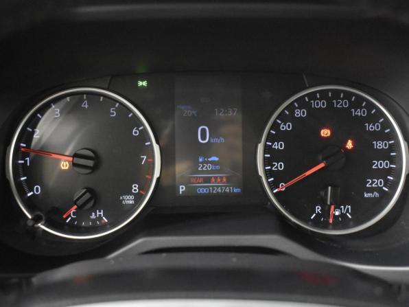 Toyota RAV4 V (XA50) с пробегом 2021 года, цена 2 723 100 рублей, 124741 км, внедорожник, Автокод Объявления