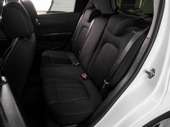 Chevrolet Aveo II с пробегом 2015 года, цена 819 000 рублей, 138520 км, хэтчбек, Автокод Объявления