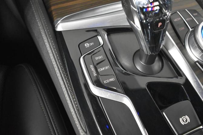 BMW 5 серии VII (G30/G31/G38) с пробегом 2019 года, цена 4 429 900 рублей, 101578 км, седан, Автокод Объявления