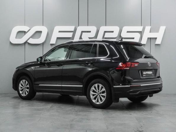 Volkswagen Tiguan II Рестайлинг с пробегом 2021 года, цена 2 915 000 рублей, 53691 км, внедорожник, Автокод Объявления