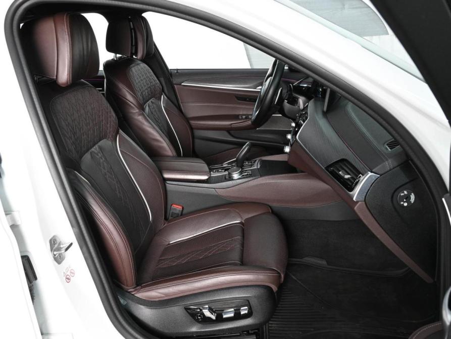 BMW 5 серии VII (G30/G31/G38) Рестайлинг Ростов-на-Дону  - изображение 8