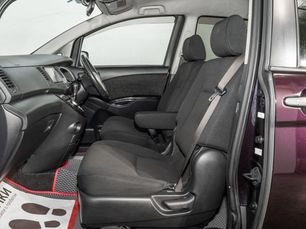 Toyota ISis I Рестайлинг с пробегом 2011 года, цена 1 115 500 рублей, 186431 км, компактвэн, Автокод Объявления