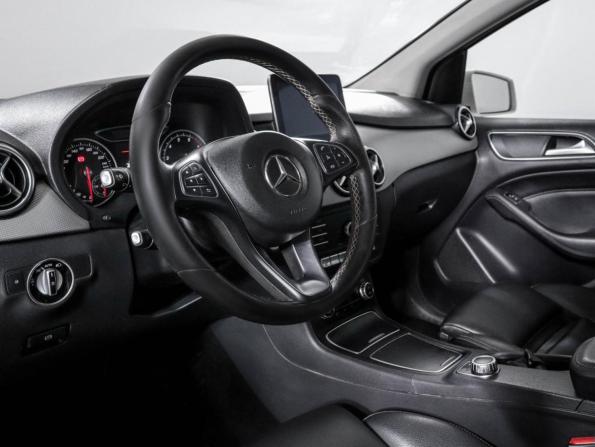 Mercedes-Benz B-Класс II (W246) Рестайлинг с пробегом 2016 года, цена 1 220 000 рублей, 228966 км, хэтчбек, Автокод Объявления