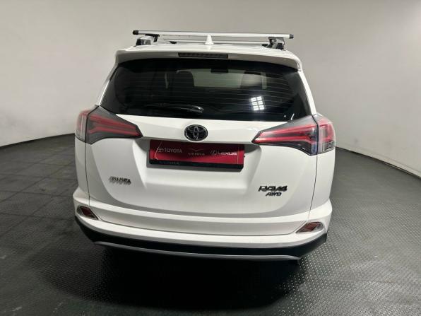Toyota RAV4 IV (XA40) Рестайлинг с пробегом 2017 года, цена 2 210 000 рублей, 216012 км, внедорожник, Автокод Объявления