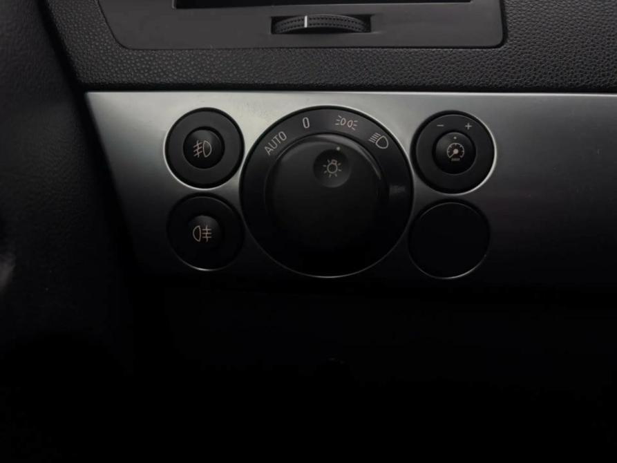 Opel Astra H Псков  - изображение 17