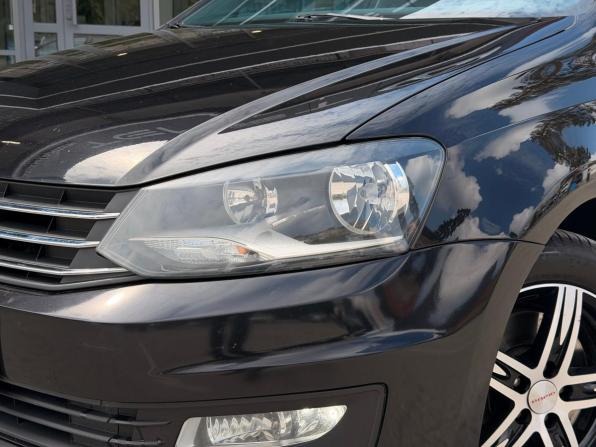 Volkswagen Polo V Рестайлинг с пробегом 2017 года, цена 899 000 рублей, 194792 км, седан, Автокод Объявления