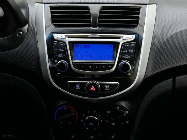 Hyundai Solaris I с пробегом 2014 года, цена 760 000 рублей, 173300 км, седан, Автокод Объявления