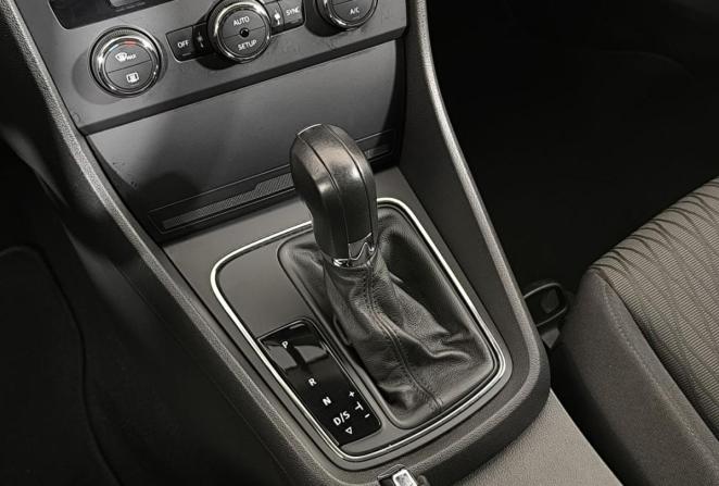 SEAT Leon III с пробегом 2014 года, цена 1 025 000 рублей, 194251 км, хэтчбек, Автокод Объявления