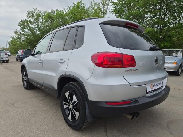 Volkswagen Tiguan I Рестайлинг с пробегом 2012 года, цена 1 400 000 рублей, 215566 км, внедорожник, Автокод Объявления