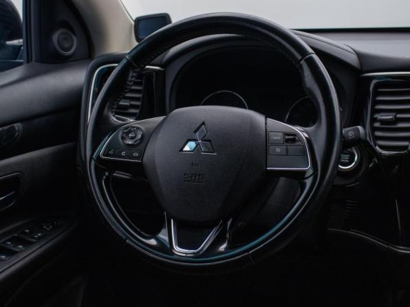 Mitsubishi Outlander III Рестайлинг 3 с пробегом 2021 года, цена 2 178 000 рублей, 166196 км, внедорожник, Автокод Объявления