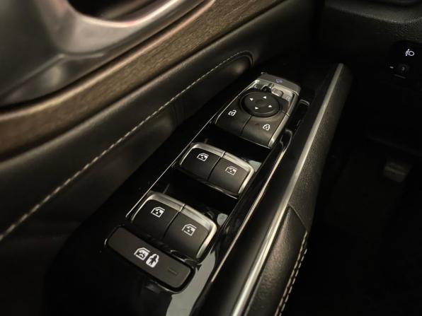 Kia Sorento IV с пробегом 2020 года, цена 3 150 000 рублей, 131500 км, внедорожник, Автокод Объявления
