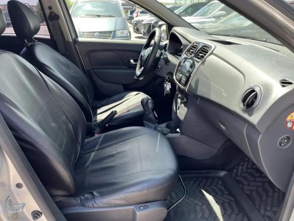 Renault Logan II Рестайлинг с пробегом 2019 года, цена 798 000 рублей, 152000 км, седан, Автокод Объявления