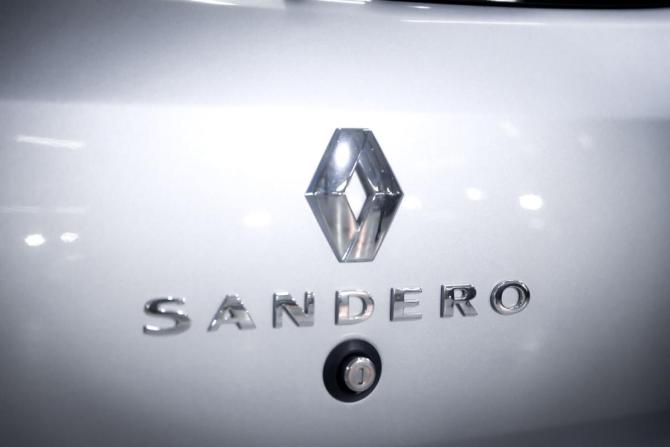 Renault Sandero II Рестайлинг с пробегом 2019 года, цена 1 145 000 рублей, 115000 км, хэтчбек, Автокод Объявления