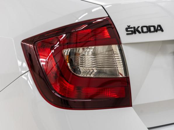 Skoda Rapid I Рестайлинг с пробегом 2017 года, цена 1 188 000 рублей, 92188 км, лифтбек, Автокод Объявления