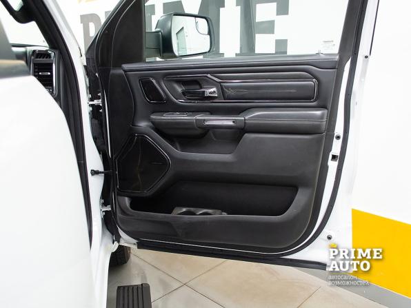Ram 1500 V с пробегом 2022 года, цена 9 499 000 рублей, 32151 км, offers.body_type.unknown, Автокод Объявления