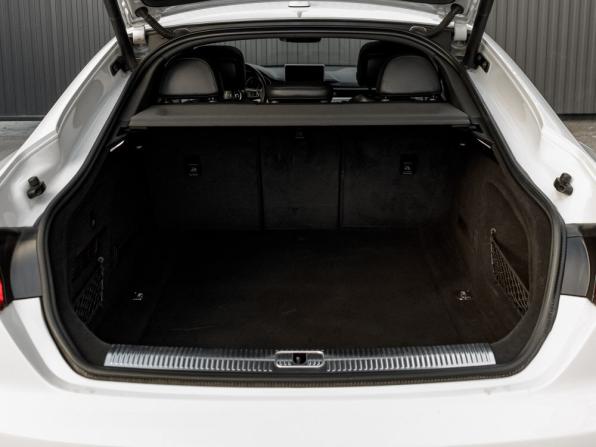 Audi A5 II (F5) с пробегом 2017 года, цена 2 300 000 рублей, 212778 км, лифтбек, Автокод Объявления