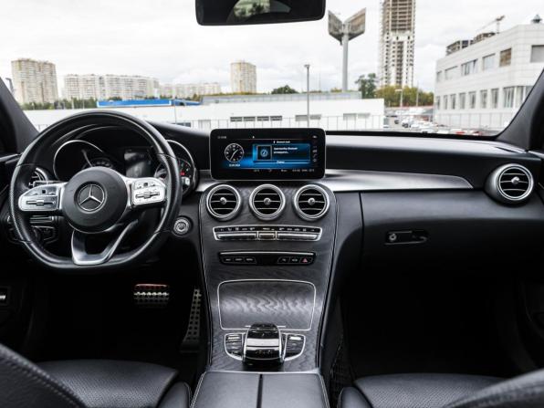Mercedes-Benz C-Класс IV (W205) Рестайлинг с пробегом 2018 года, цена 3 248 000 рублей, 92000 км, седан, Автокод Объявления
