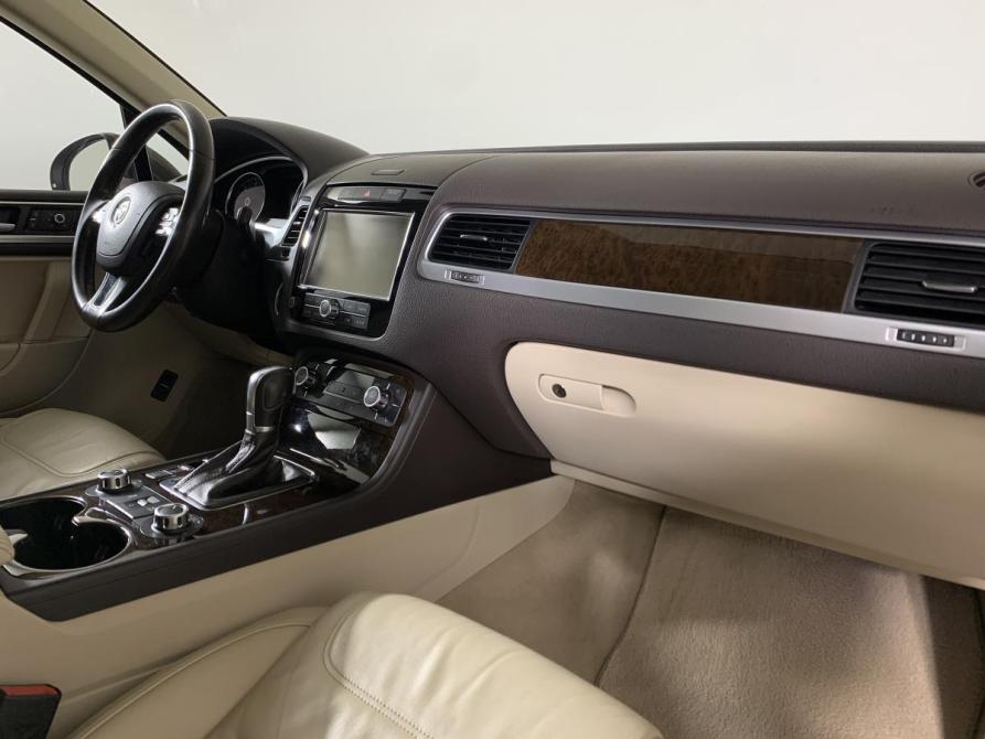 Volkswagen Touareg II Москва  - изображение 13