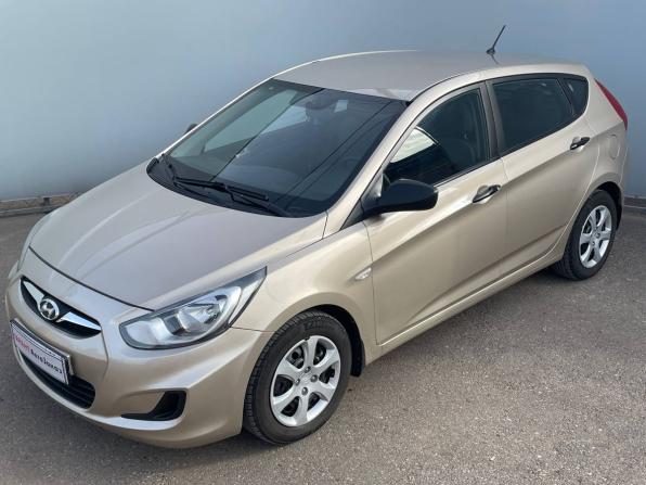 Hyundai Solaris I с пробегом 2013 года, цена 999 000 рублей, 50121 км, хэтчбек, Автокод Объявления