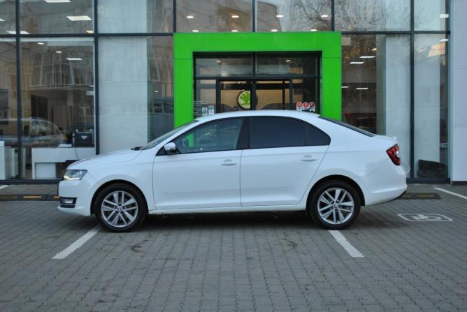 Skoda Rapid I Рестайлинг с пробегом 2018 года, цена 1 100 000 рублей, 184454 км, лифтбек, Автокод Объявления