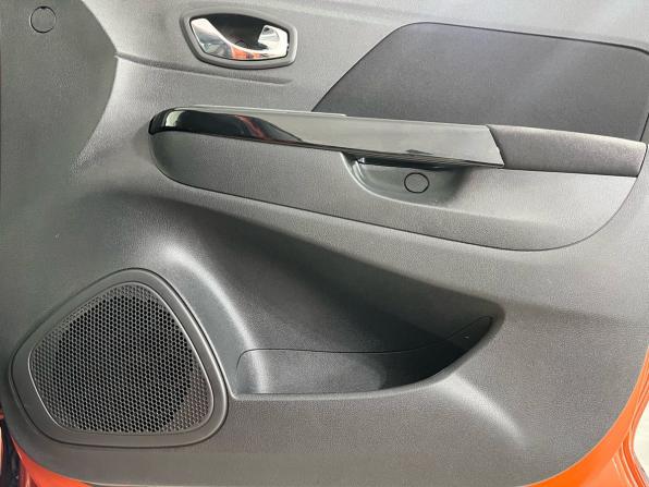 Renault Kaptur I с пробегом 2018 года, цена 1 754 000 рублей, 45726 км, внедорожник, Автокод Объявления