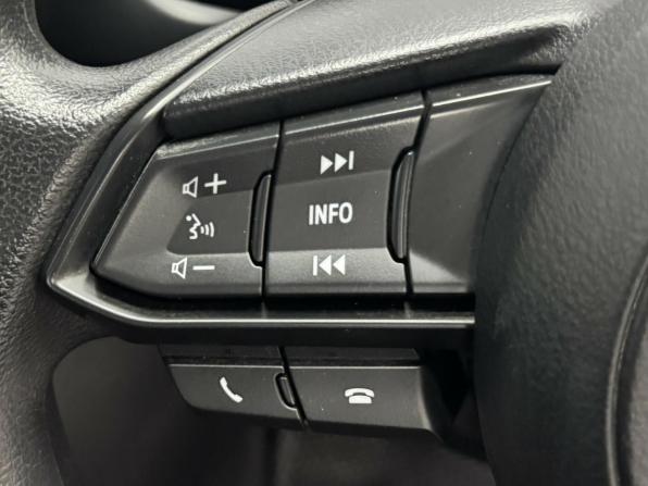 Mazda Axela III Рестайлинг с пробегом 2016 года, цена 1 265 000 рублей, 53130 км, хэтчбек, Автокод Объявления