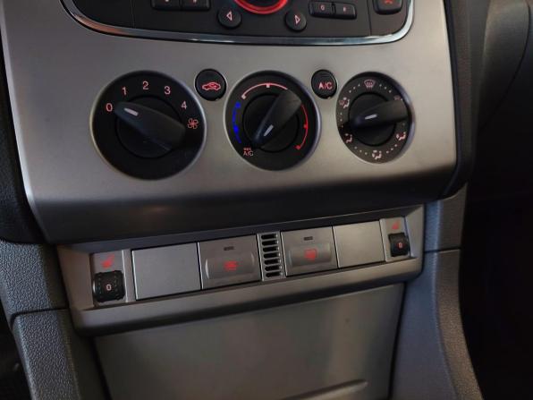 Ford Focus II Рестайлинг с пробегом 2011 года, цена 583 000 рублей, 177646 км, седан, Автокод Объявления