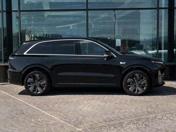 Li Auto (Lixiang) L6 с пробегом 2025 года, цена 7 900 000 рублей, 1052 км, внедорожник, Автокод Объявления