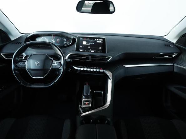 Peugeot 3008 II с пробегом 2019 года, цена 1 719 000 рублей, 141802 км, внедорожник, Автокод Объявления