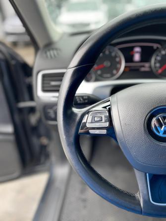 Volkswagen Touareg II с пробегом 2011 года, цена 1 749 000 рублей, 236720 км, внедорожник, Автокод Объявления