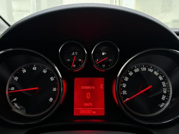 Opel Astra J Рестайлинг с пробегом 2012 года, цена 599 000 рублей, 204257 км, хэтчбек, Автокод Объявления