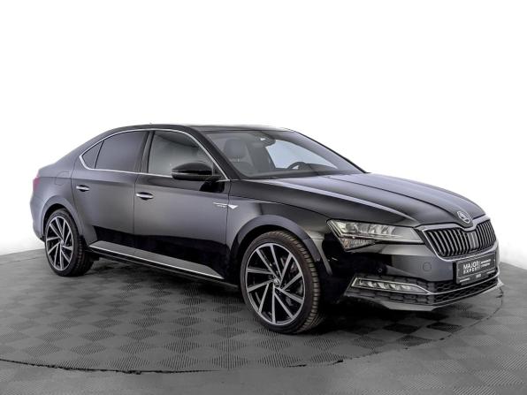 Skoda Superb III Рестайлинг с пробегом 2024 года, цена 3 420 000 рублей, 82225 км, лифтбек, Автокод Объявления